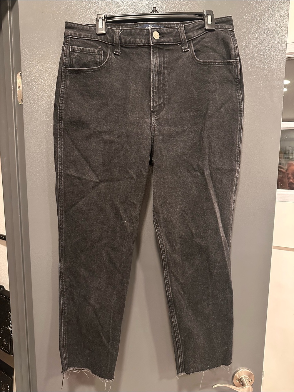 Hollister ultra high-rise mom jeans women’s sz 14 / 32